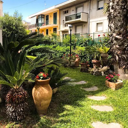 Holiday home Casa Vacanze Borgo Marinaro *